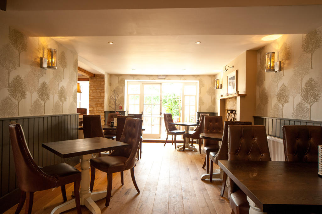 The Wychwood Inn Shipton under Wychwood Εξωτερικό φωτογραφία