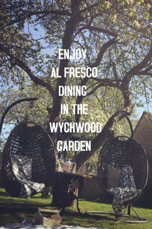 The Wychwood Inn Shipton under Wychwood Εξωτερικό φωτογραφία
