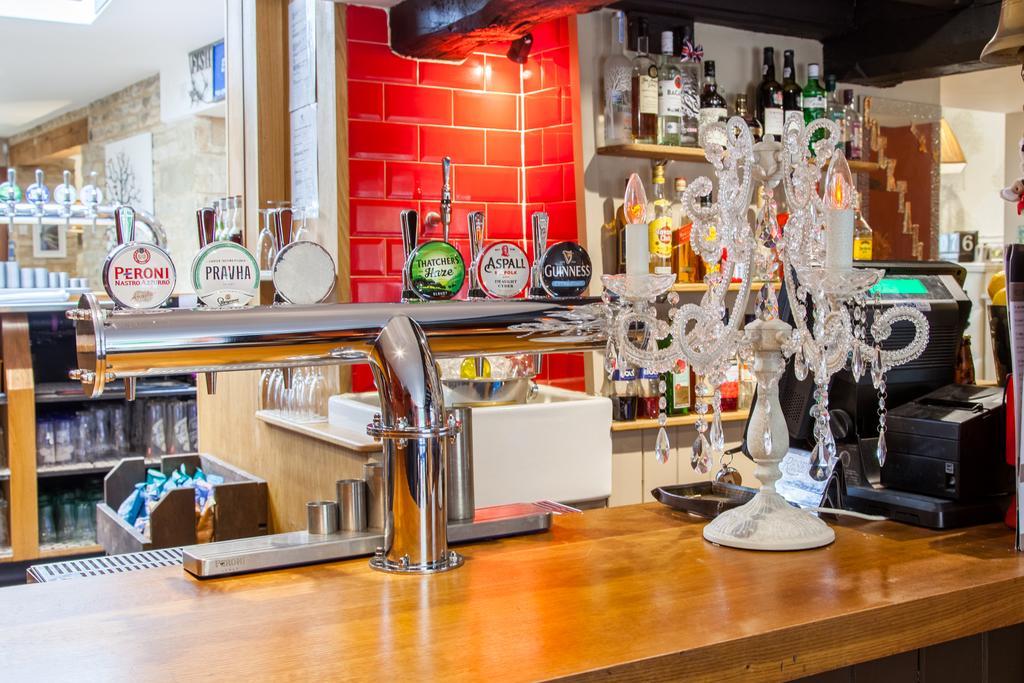 The Wychwood Inn Shipton under Wychwood Εξωτερικό φωτογραφία
