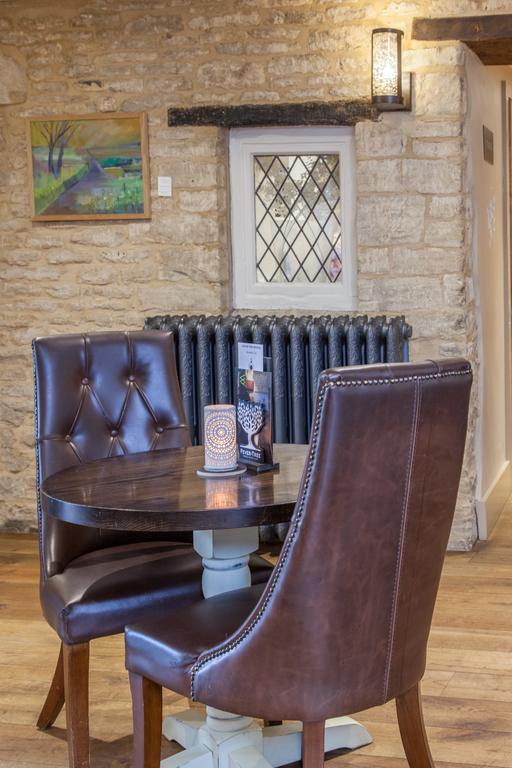The Wychwood Inn Shipton under Wychwood Εξωτερικό φωτογραφία